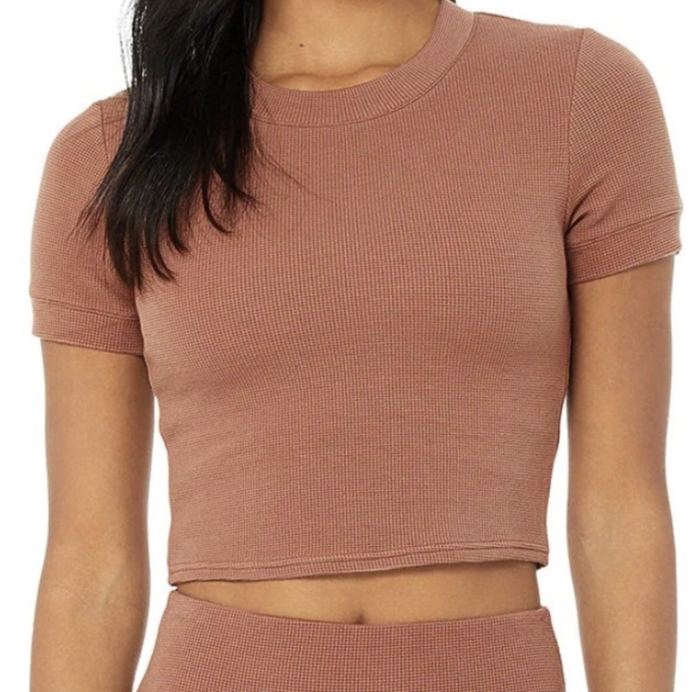 Alo yoga Micro Waffle Sierra Short Sleeve Top in Chestnut Size M